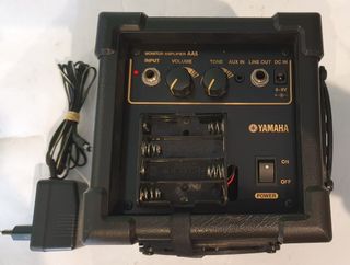 Amplificador de guitarra Yamaha AA5 DC6-9V