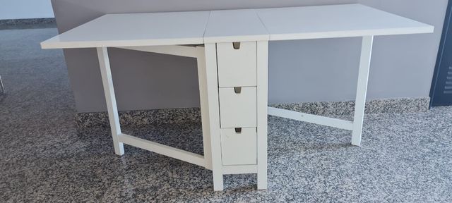 Mesas de cocina con sillas