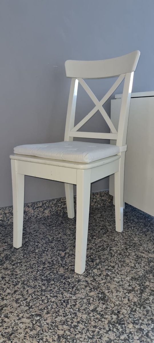 Mesas de cocina con sillas