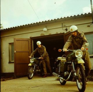 Casco DDR del GST motorista RDA Policía DDR