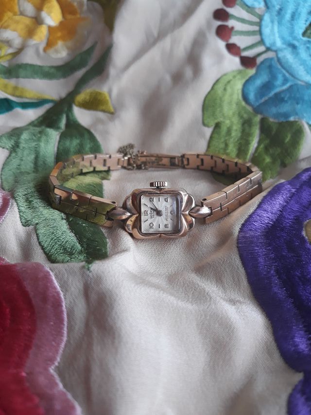 Dogma Prima-Reloj dorado vintage