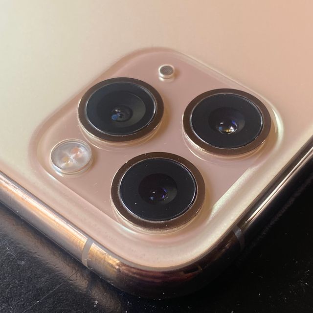 IPHONE 11 PRO Dorado 
