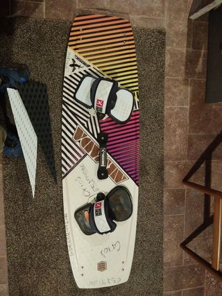 Tabla kitesurf 134x40