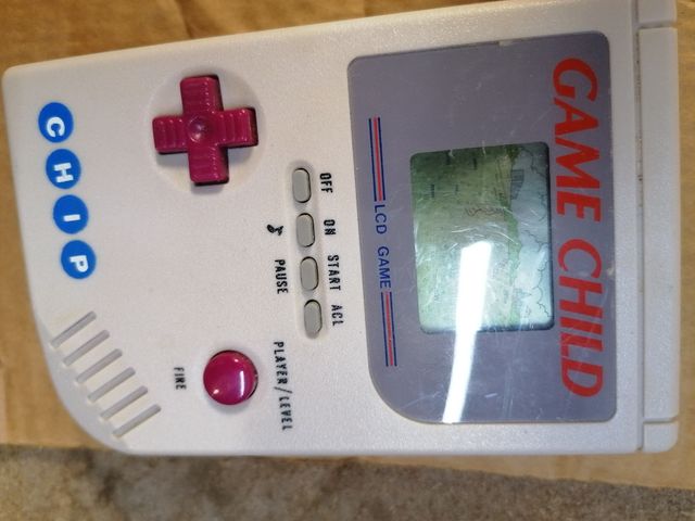 Consola Game muy antigua , oferta .