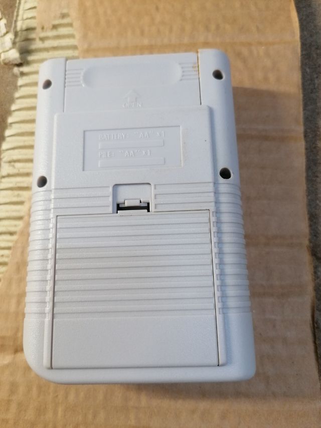 Consola Game muy antigua , oferta .