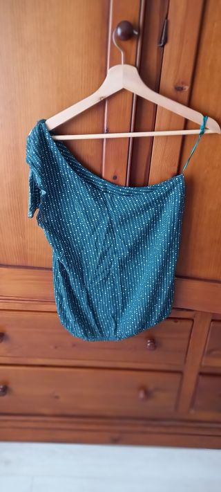 Top asimetrico Pull &  Bear