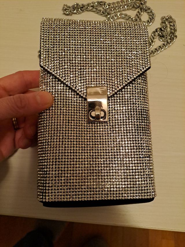 Portacellulare a tracolla