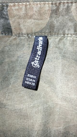 Ropa Militar (camuflaje) y botas