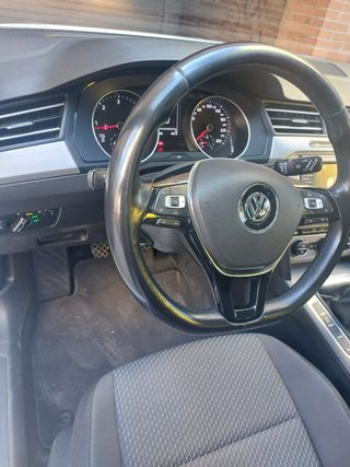 Volkswagen Passat 2015