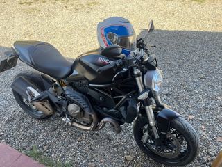 Ducati Monster 821. A2
