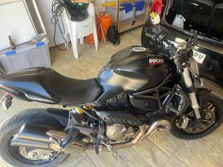Ducati Monster 821. A2