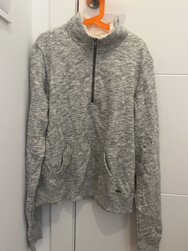 sudadera Hollister, talla S