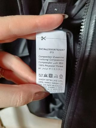 Chaqueta negra polipiel pelo Shein Dazy seminueva