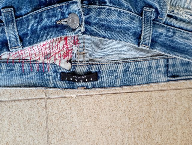 Jeans uomo con toppe