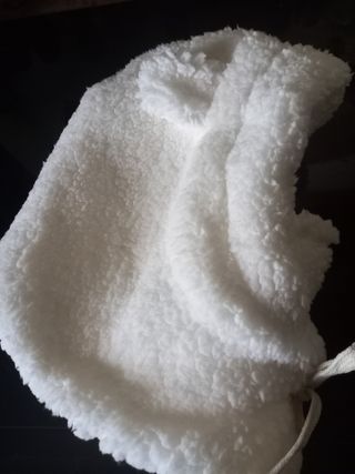 Cappello orsetto bianco