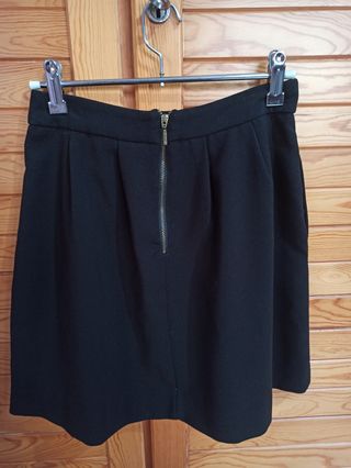 Falda de Stradivarius 