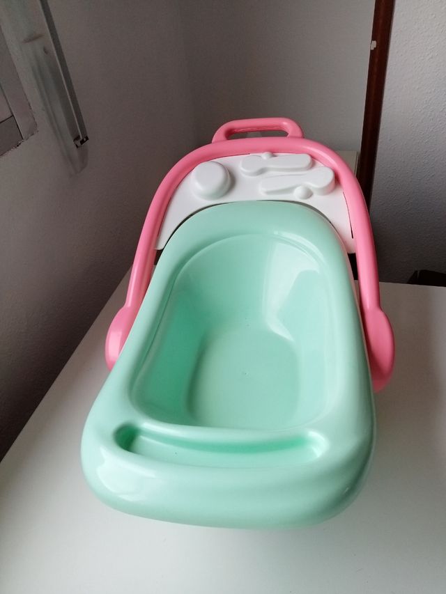 Trona y bañera para muñecos 2 en 1