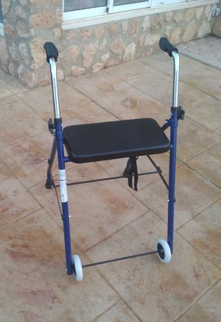 Andador ancianos modelo Emérita SIN USAR