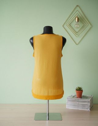Blusa mostaza con lentejuelas- Ideal otoño