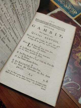 Libro antiguo ajedrez