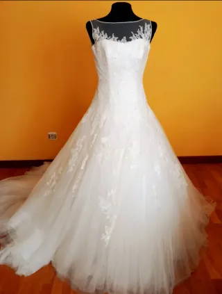 Vestido de novia romántico Pronovias talla 38