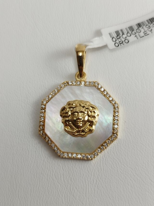 COLGANTE ORO 18K Y NÁCAR