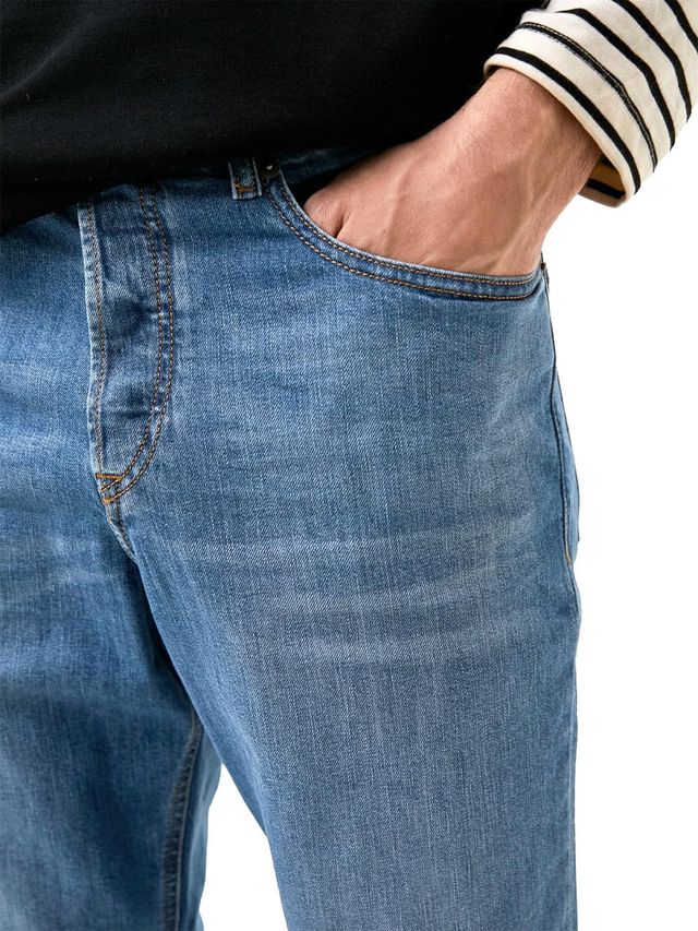 Diesel D-Fining. Pantalón vaquero. W31 L34