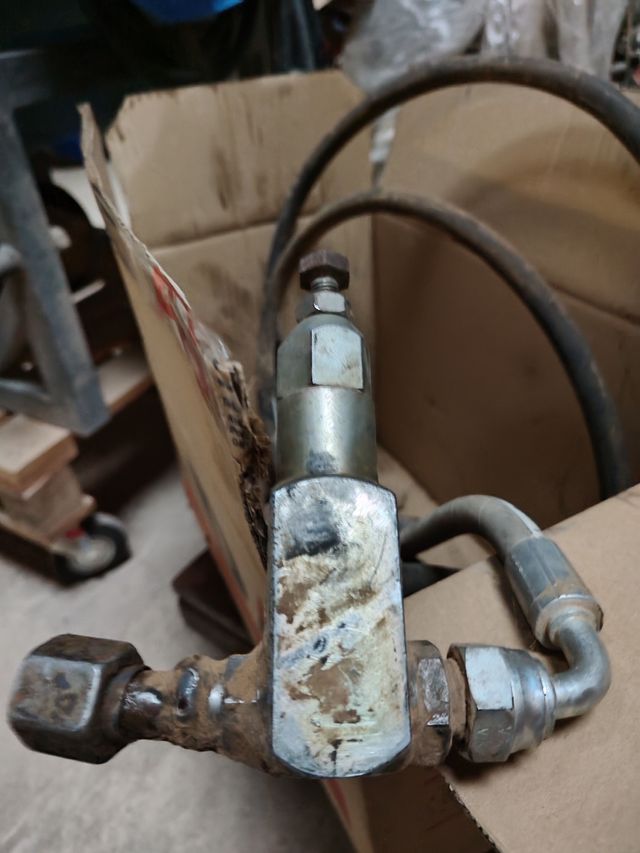 Regulador hidraulico divisor