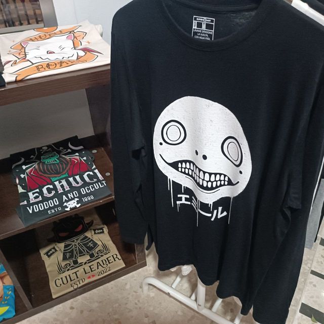Camiseta máscara Yoko Taro, manga larga - "Nier"