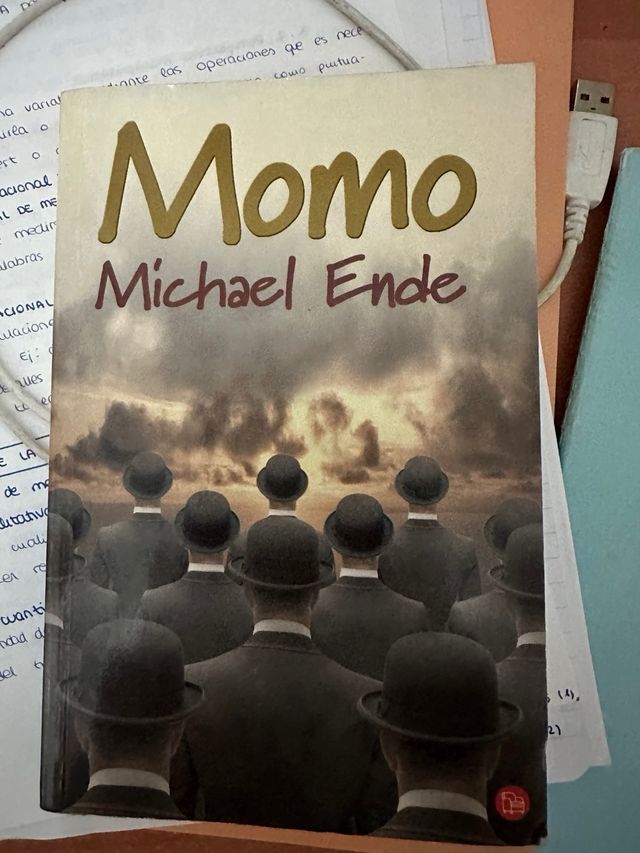 libro Momo