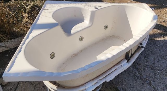 BAÑERA JACUZZI HIDROMASAJE