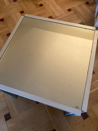 Mesa auxiliar de espejo 