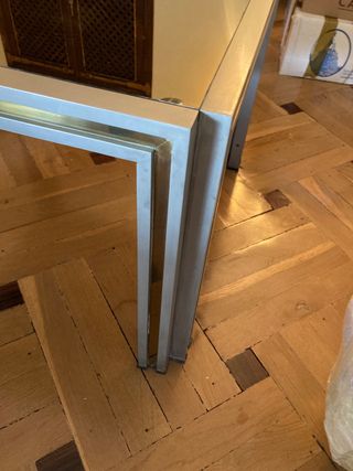 Mesa auxiliar de espejo 