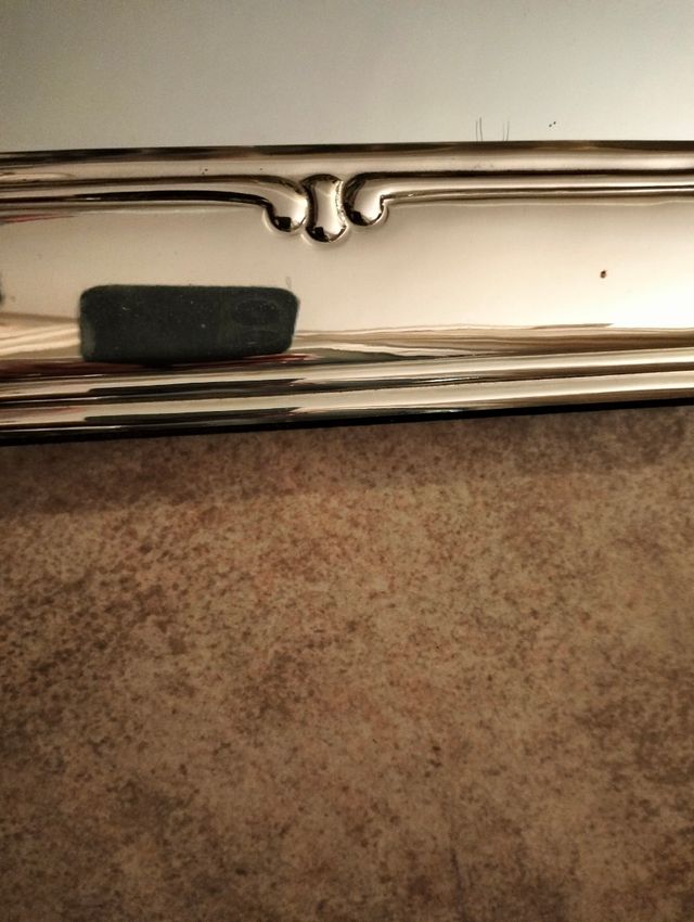 Cornice e specchio da tavolo