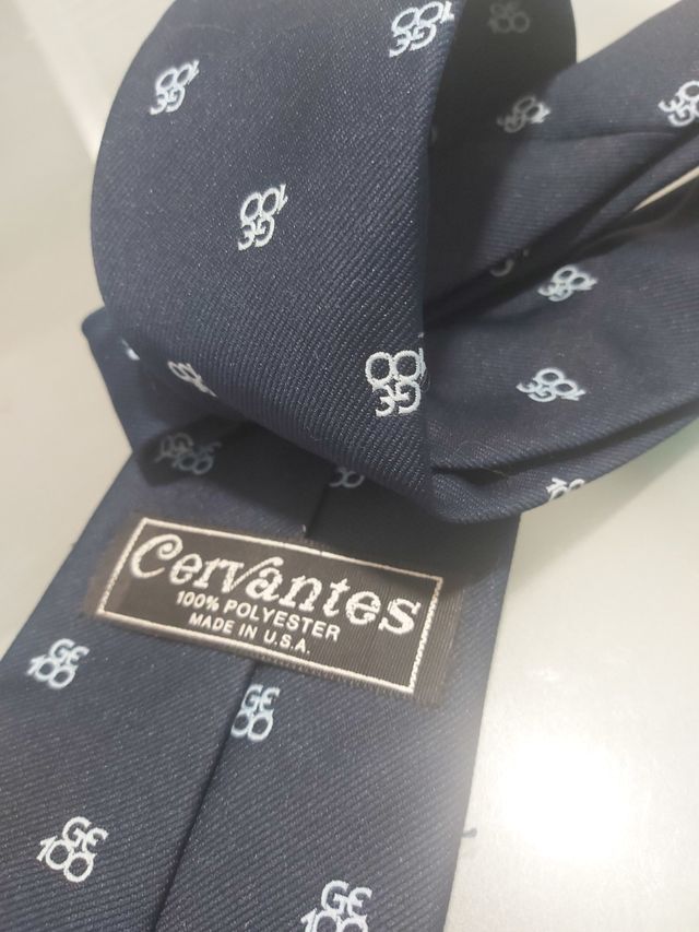 Corbata cervantes