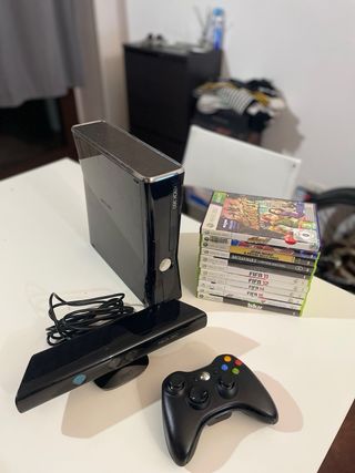 Xbox 360 Slim 250GB (mod. 1439)