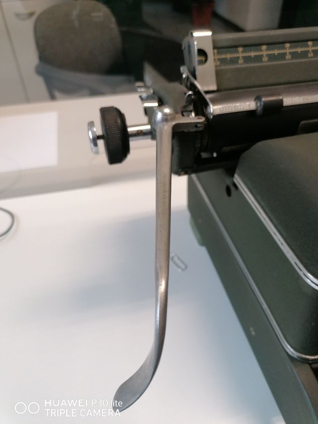 Macchina da scrivere Halda Lagomarsino