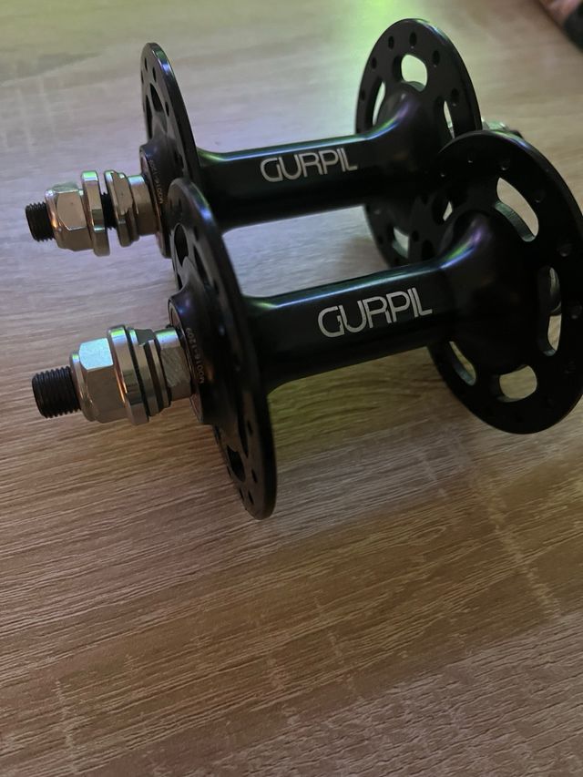 Buje delantero Gurpil