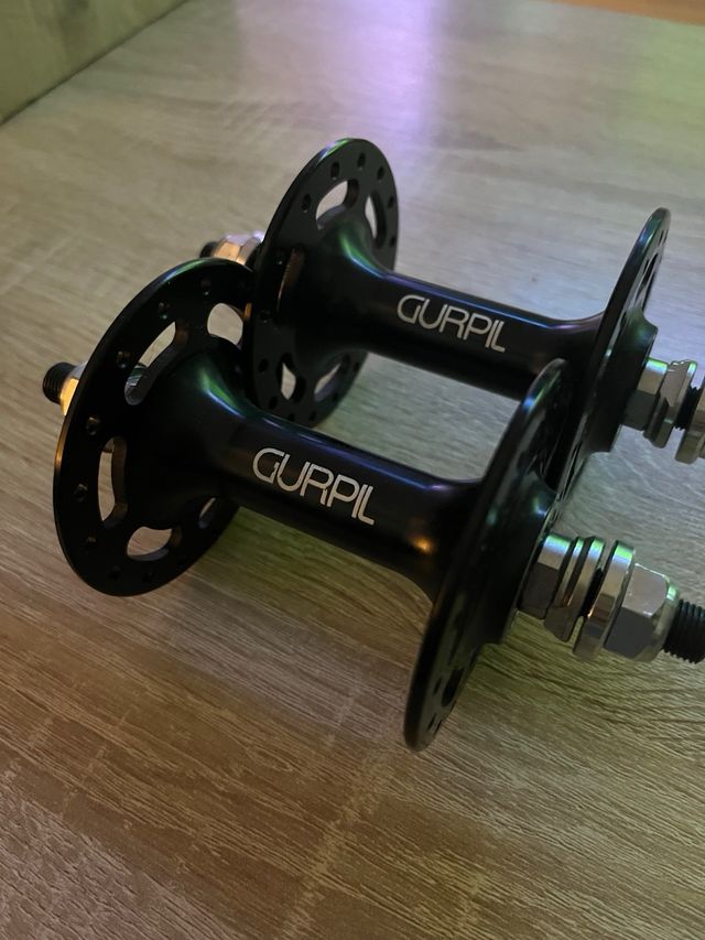 Buje delantero Gurpil