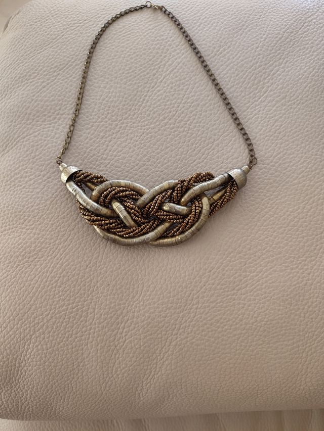 Lote de tres collares de bisuteria