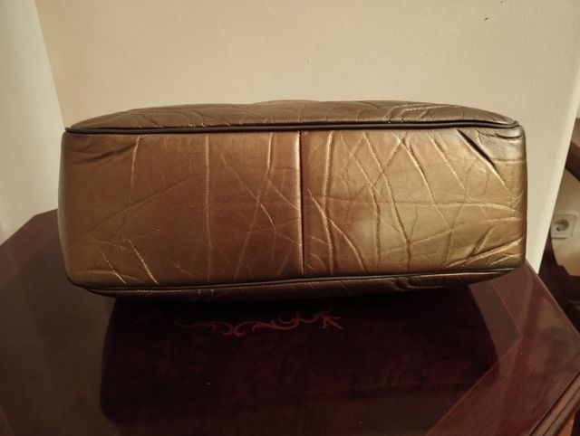 Bolso Longchamp de mano.