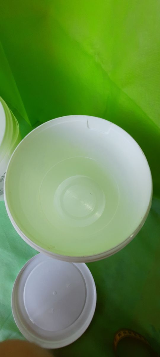 Set 30 Contenitori Kinder nuovi