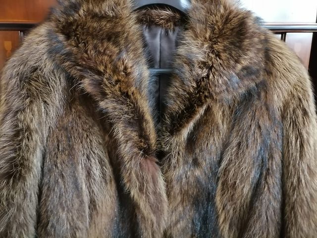 Abrigo PIEL AUTENTICO MARMOTA