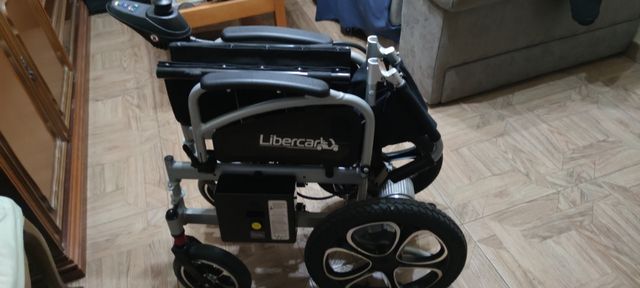 SILLA DE RUEDAS ELÉCTRICA