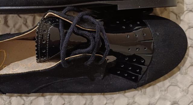 Bailarinas de piel con cordones nuevas