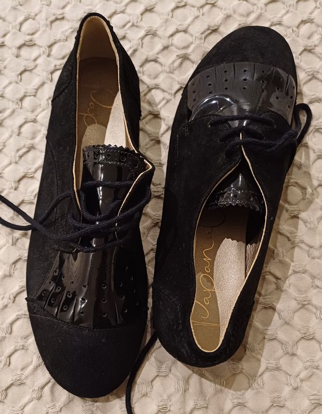 Bailarinas de piel con cordones nuevas