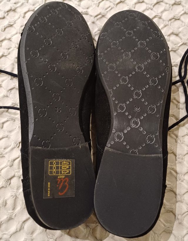 Bailarinas de piel con cordones nuevas