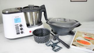 Robot monsieur cuisine edition plus A ESTRENAR
