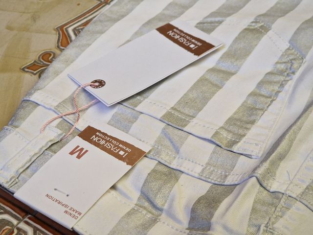 Minigonna bianca e bande verticali argento, tg M