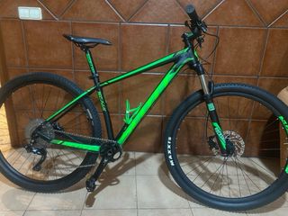bicicleta de montaña como nueva. talla M